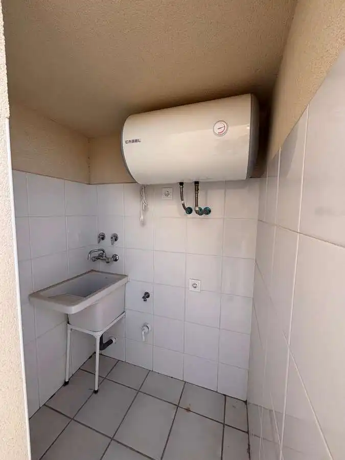 Bany de Pis en venda en Roquetas de Mar amb Aire condicionat, Terrassa i Piscina comunitària