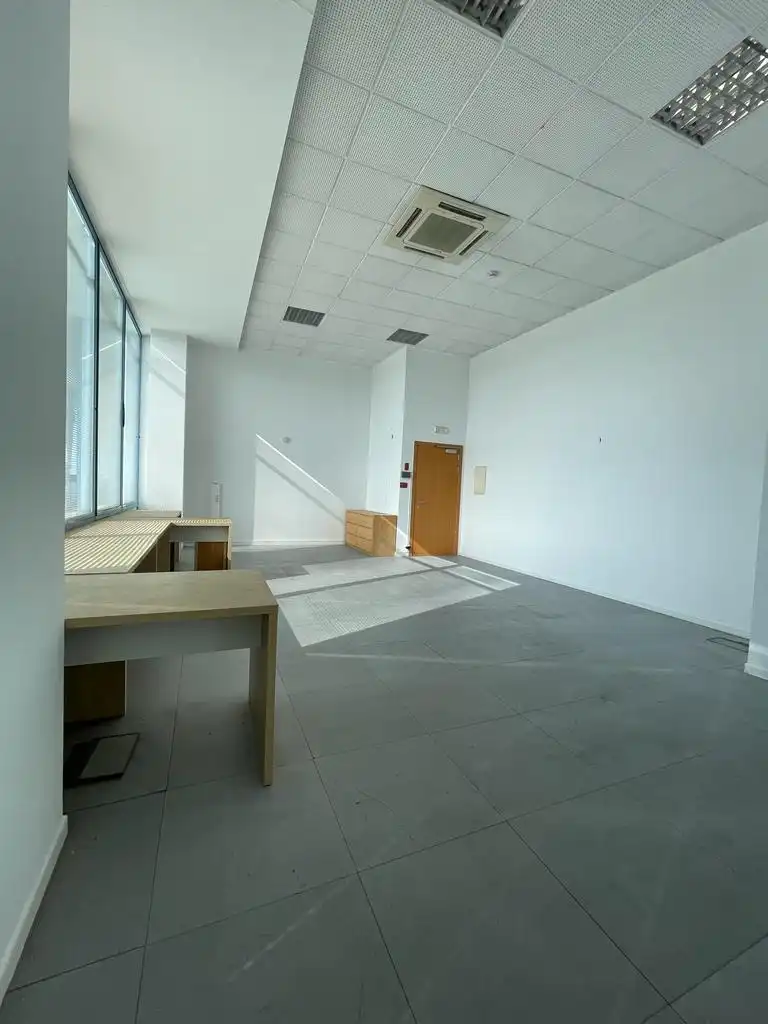 Office space with lift to rent in Ronda d'Europa 60, imagen 6