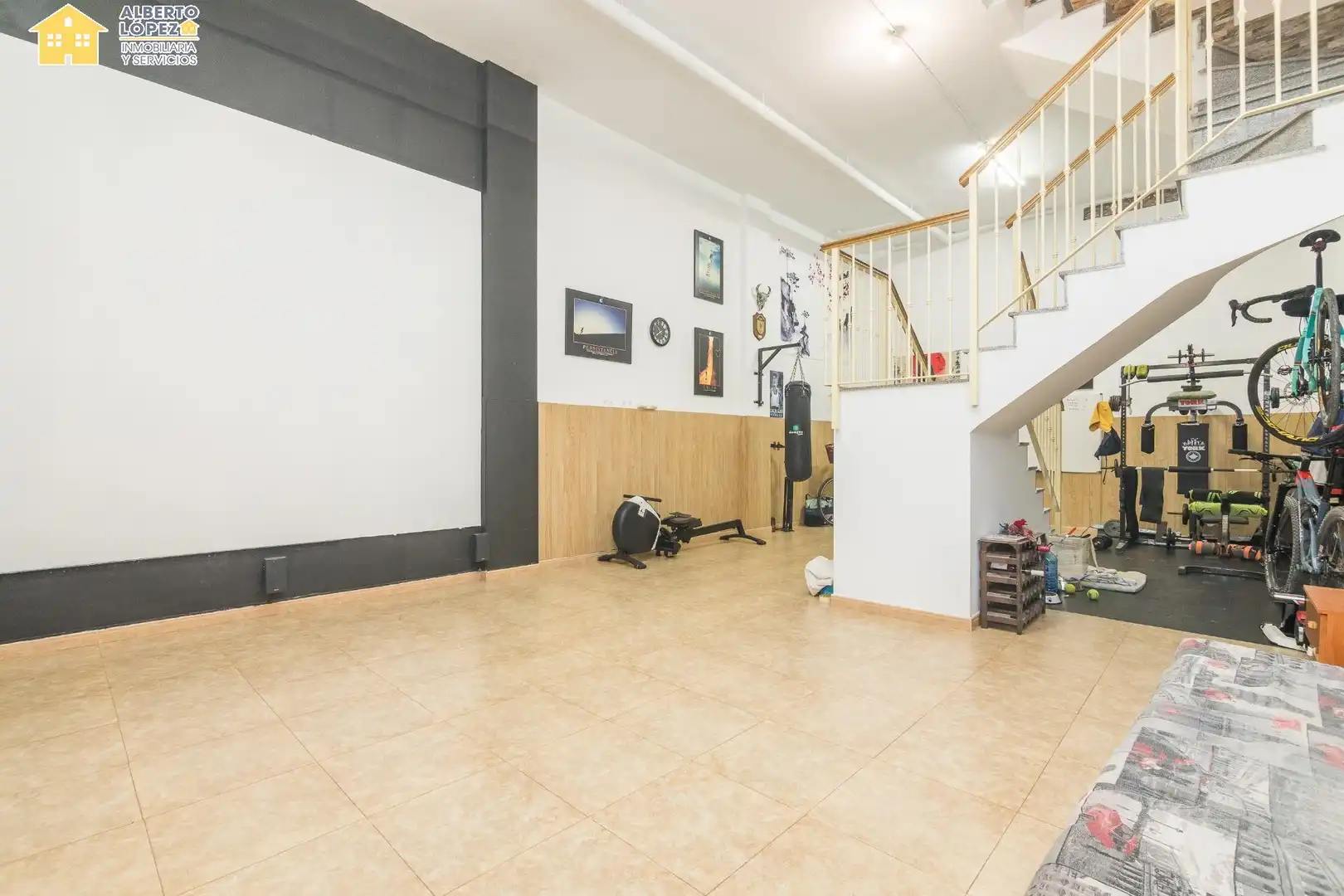 Casa adosada en venta en Elche / Elx con Aire acondicionado, Calefacción y Balcón
