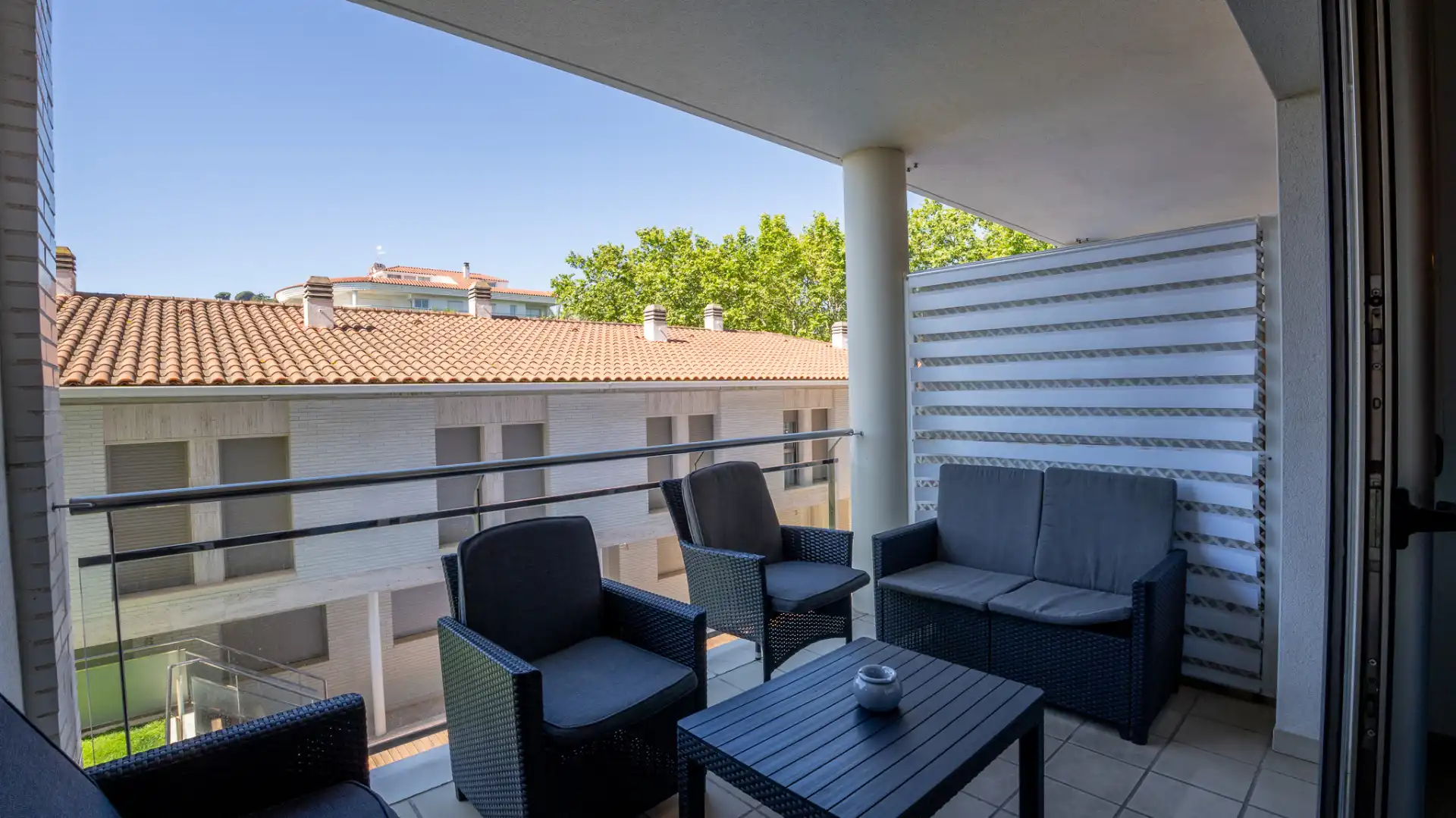 Terrasse von Wohnungen zum Verkauf in Castell d'Aro, Platja d'Aro i s'Agaró mit Klimaanlage, Heizung und Terrasse