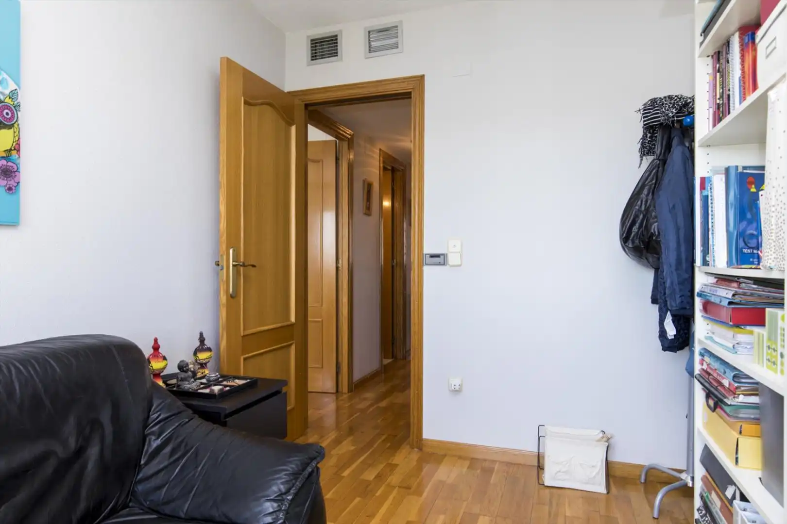 Bedroom of Detached homes for sale in Zaragoza  with Terrace, Storage room and Swimming Pool