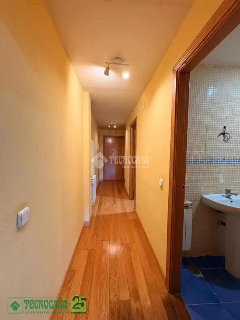 Flat for sale in Urbanización San Isidro
