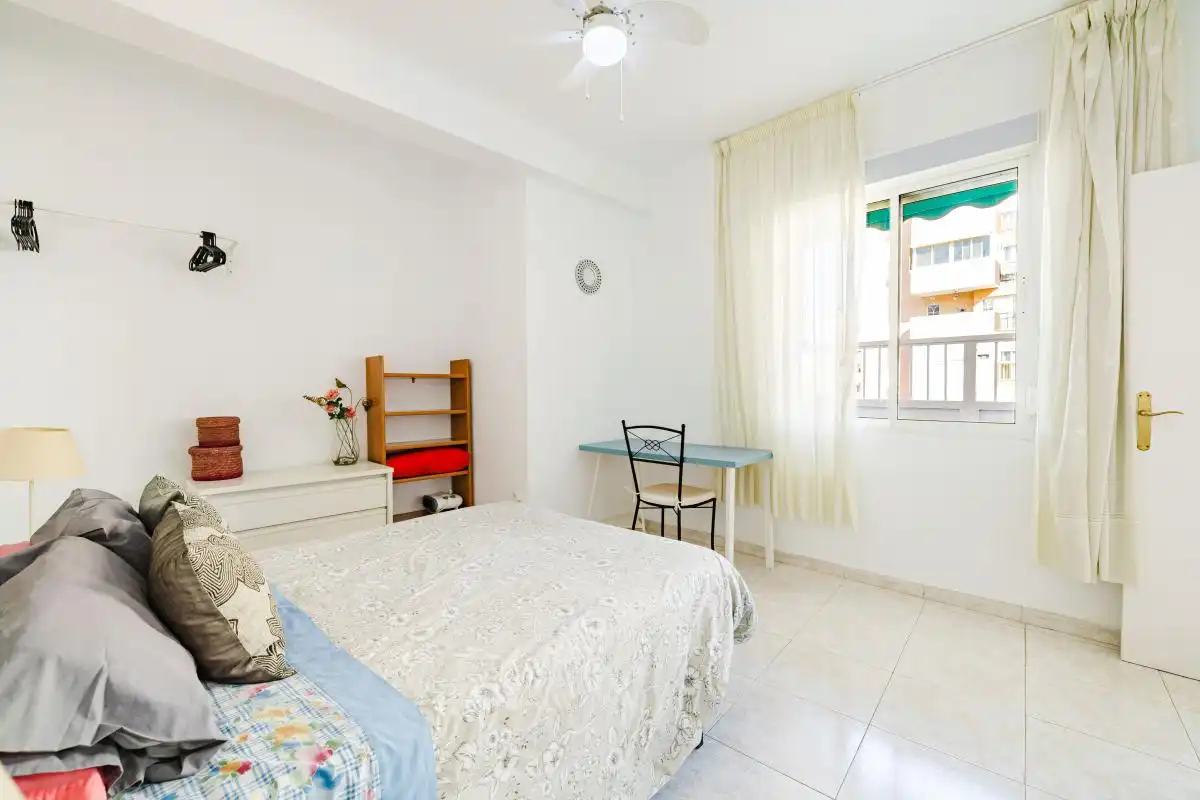 Habitación de Piso en venta en Málaga con Aire acondicionado, Calefacción y Terraza