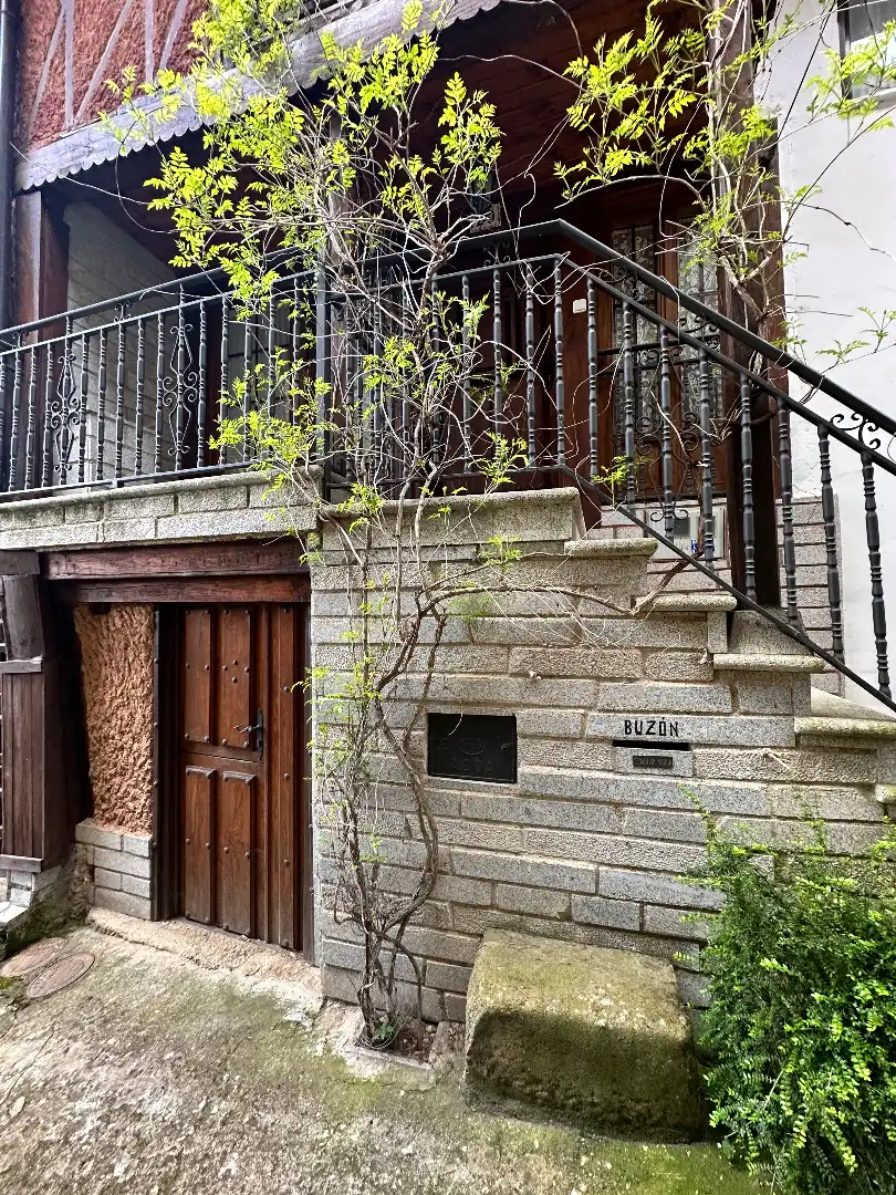 Vista exterior de Casa o chalet en venta en Sequeros con Calefacción, Terraza y Horno