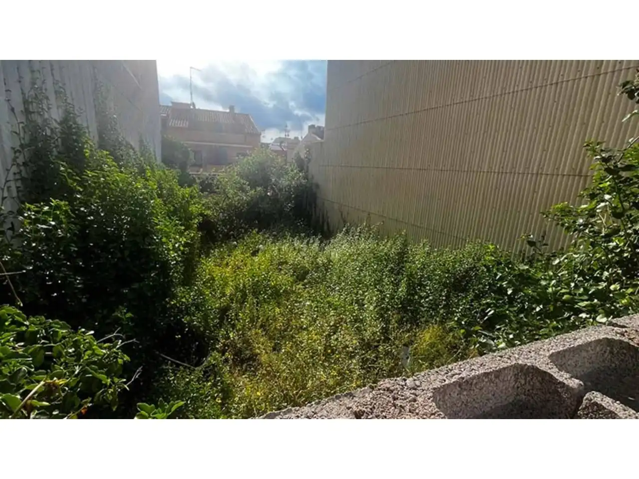 Wohnbaugrundstück zum Verkauf in Avenida Estatut, imagen 2
