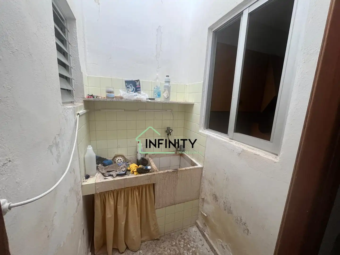 Houses for sale in Tavernes de la Valldigna  with Balcony