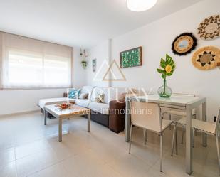 Living room of Flat for sale in Cambrils  with Air Conditioner, Terrace and Community pool