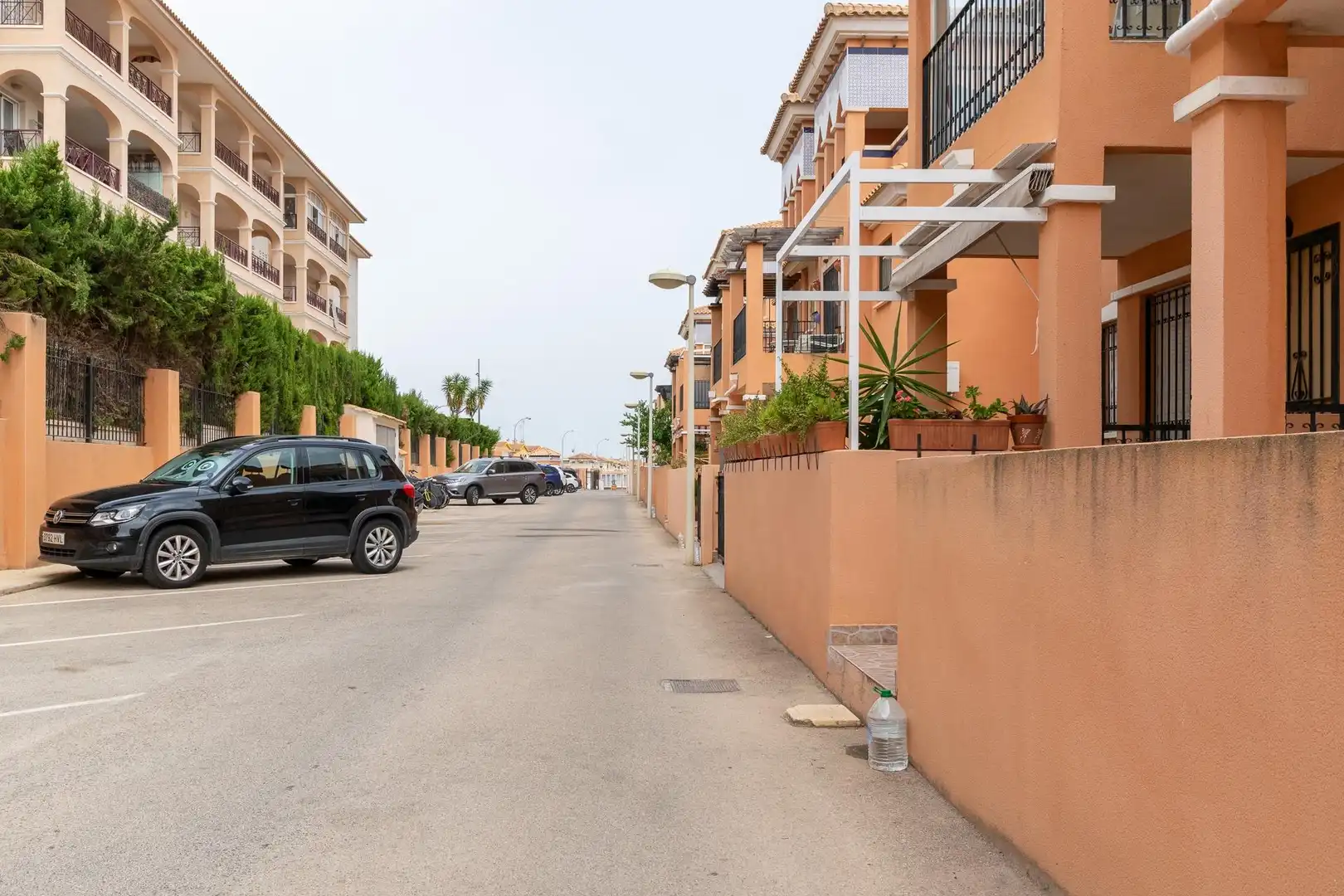 Vista exterior de Dúplex en venda en Orihuela amb Aire condicionat, Jardí privat i Terrassa