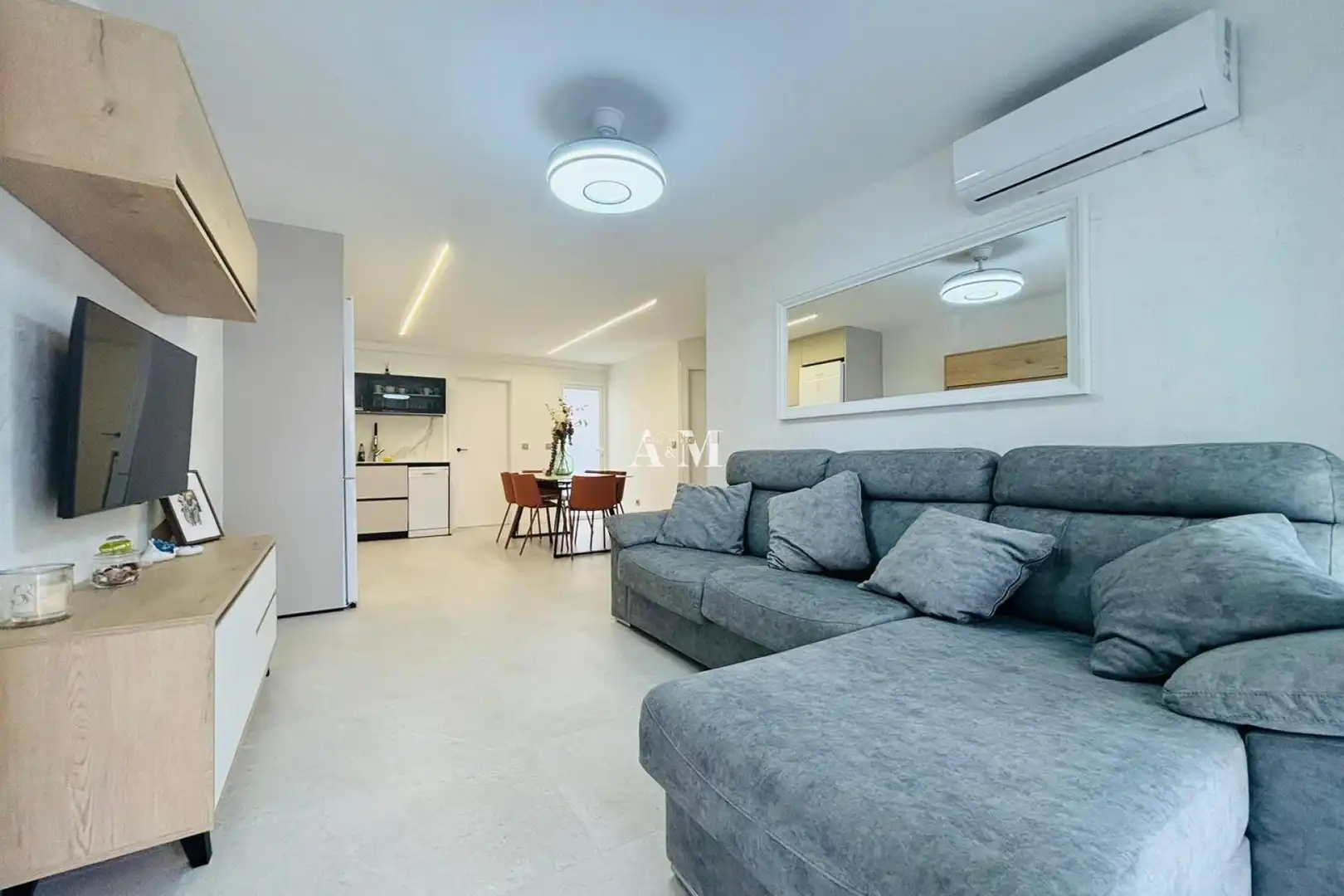 Sala de estar de Piso de alquiler en Torrevieja con Aire acondicionado, Calefacción y Terraza