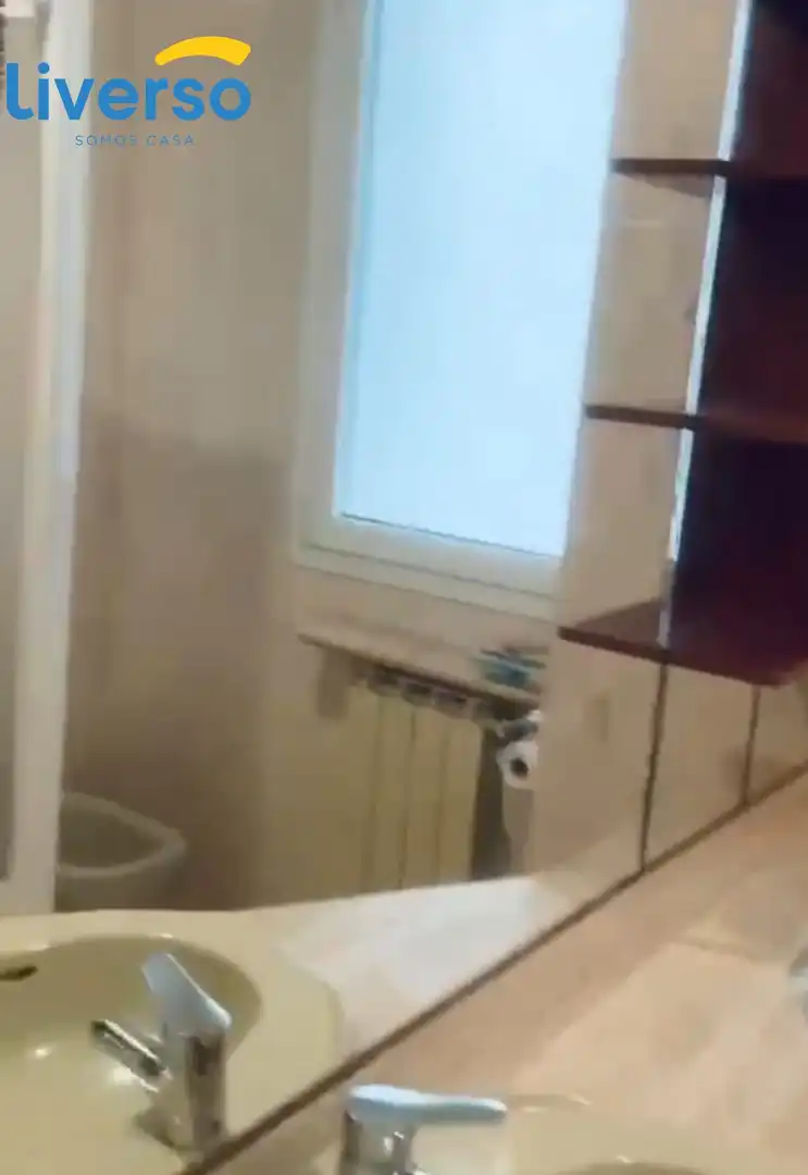 Bathroom of Flat for rent in Burgos  with Heating and Furnished