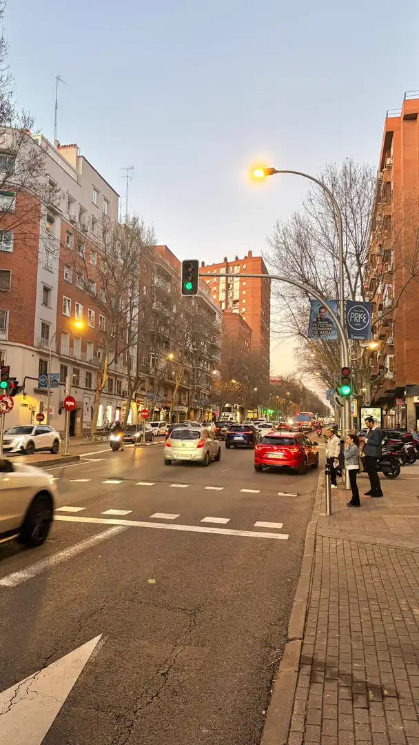 Vista exterior de Garatge en venda en Madrid