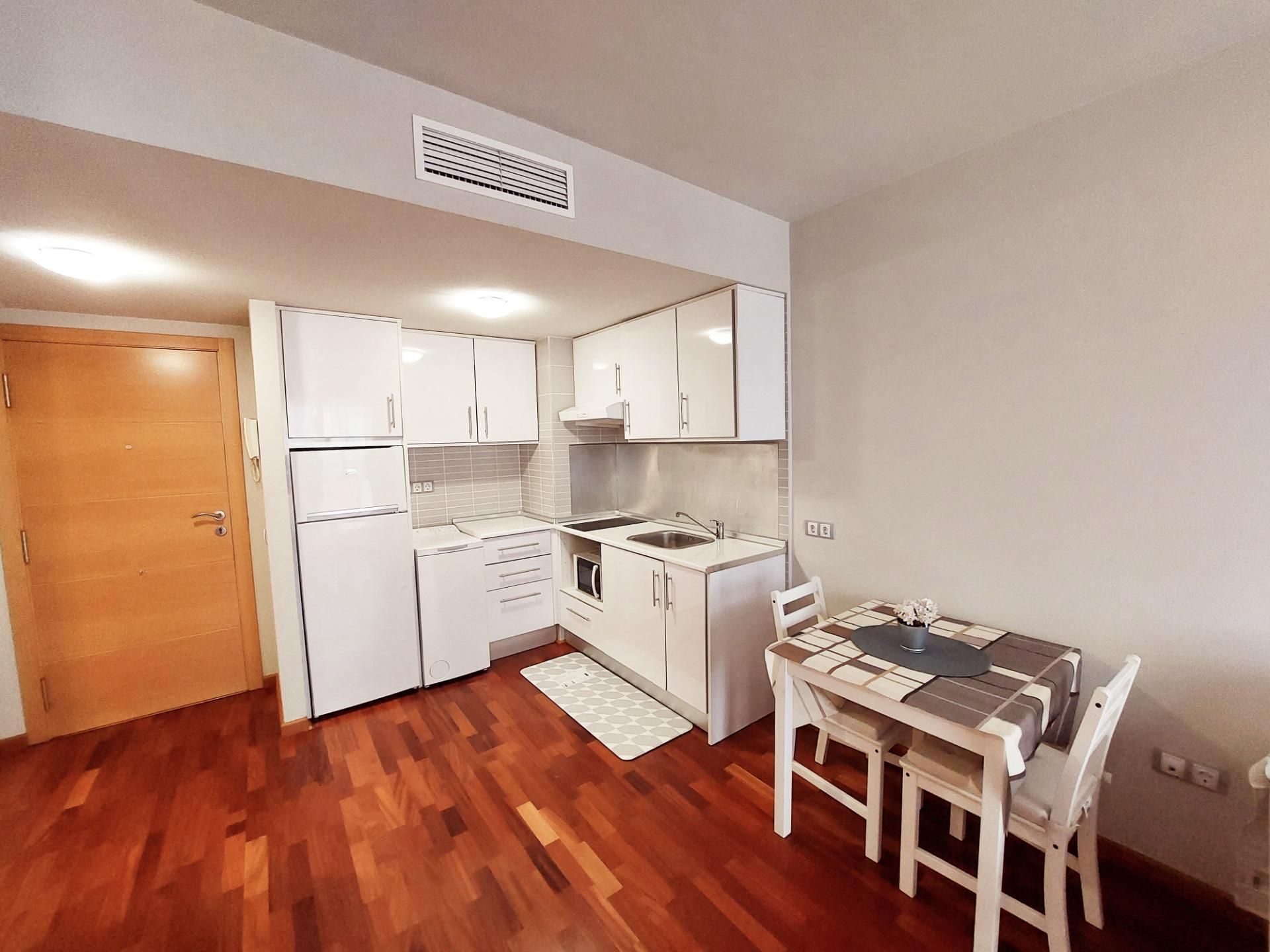 Cuina de Apartament de lloguer en  Murcia Capital amb Aire condicionat, Calefacció i Traster