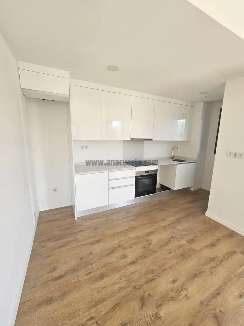 Apartament amb piscina en venda a Carlos Cano 16, imagen 4