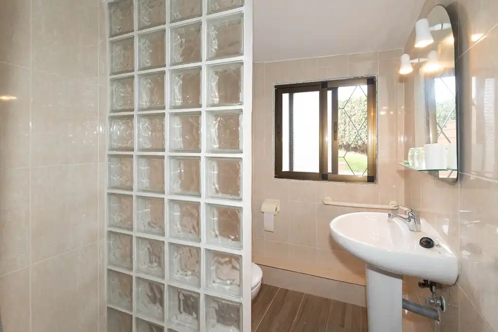 Bathroom of Houses for sale in Dénia  with Air Conditioner, Private garden and Terrace