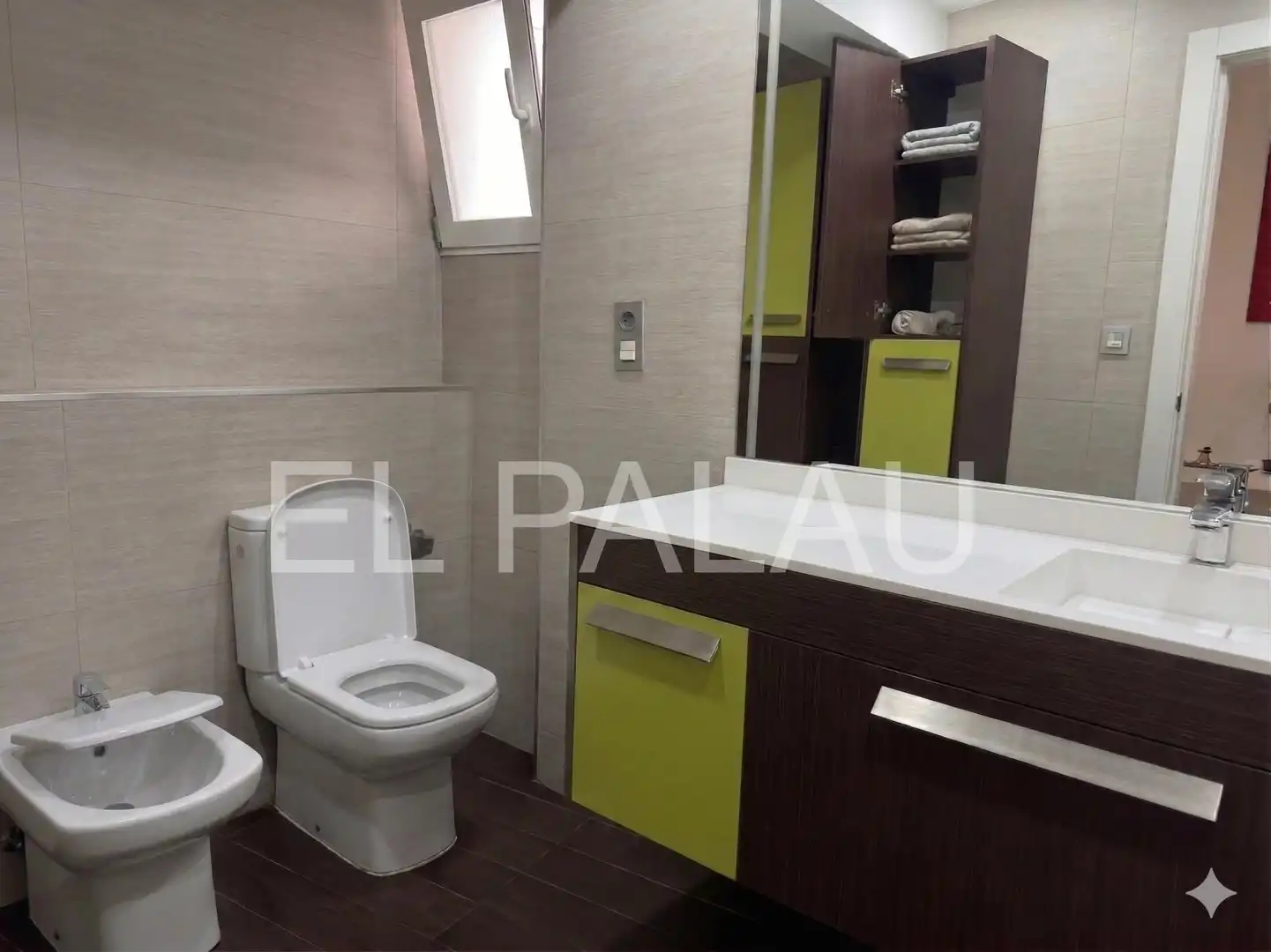 Baño de Piso en venta en Valencia con Aire acondicionado