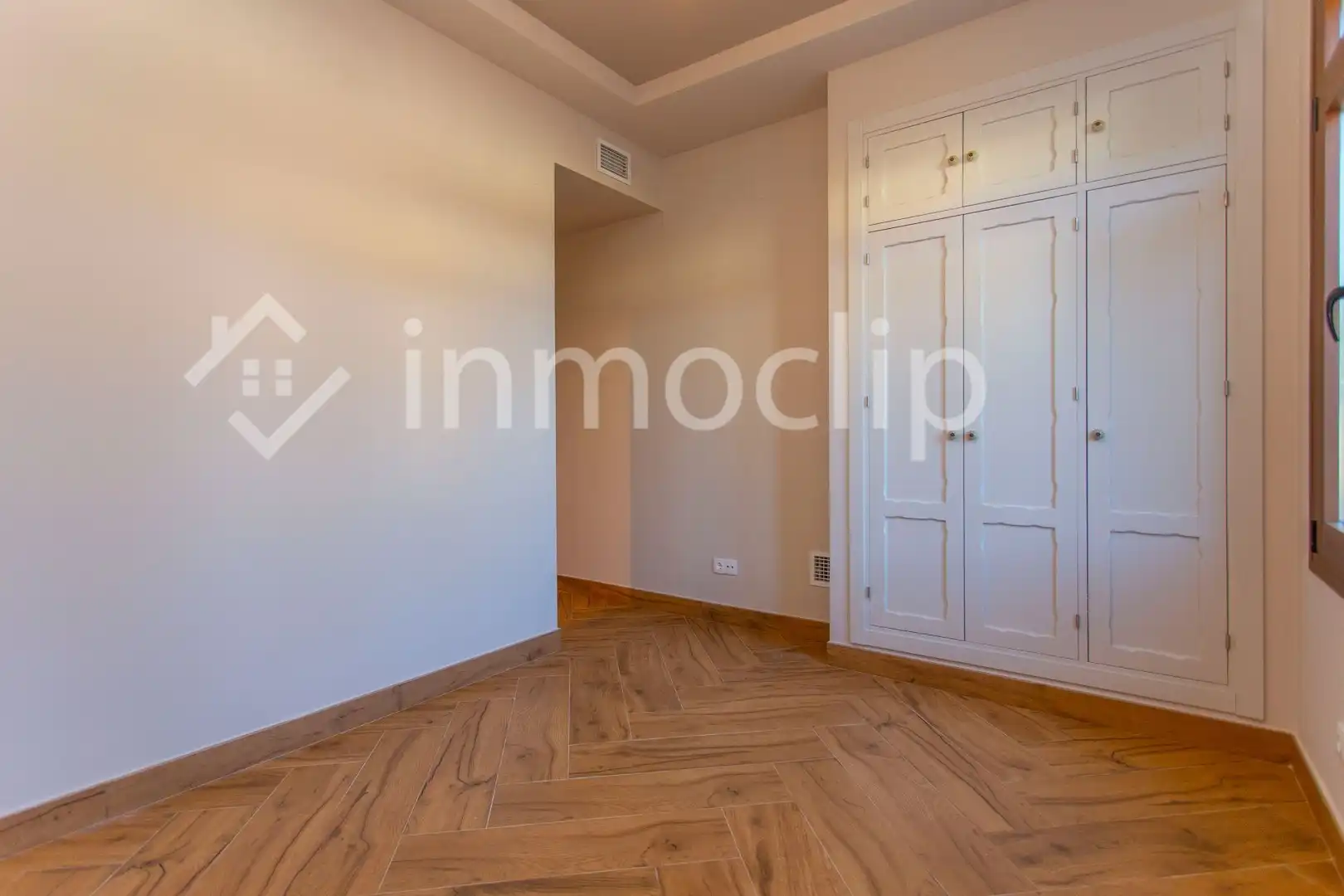 Houses for sale in CALLE GONZÁLEZ GORDON, Parque Avenida
