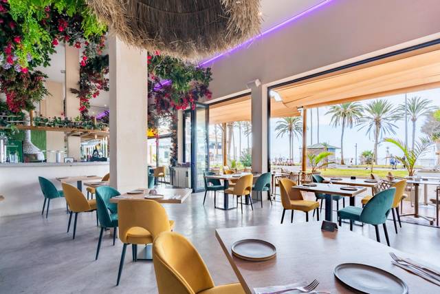 Local comercial en Alquiler en  MEXICO, 3 en Playa de las Américas