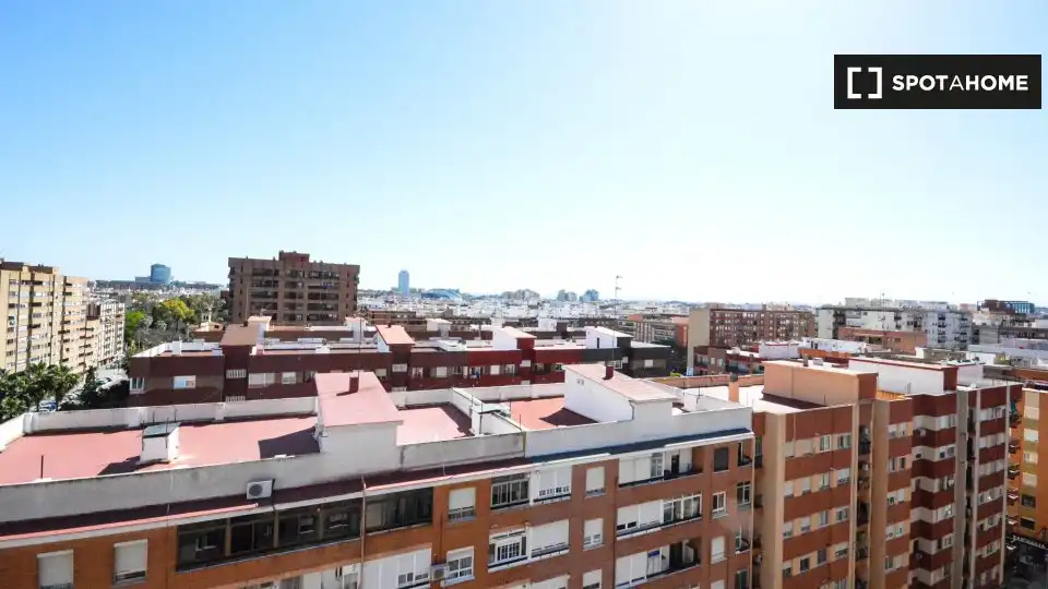 Vista exterior de Pis de lloguer en Valencia amb Aire condicionat, Calefacció i Moblat