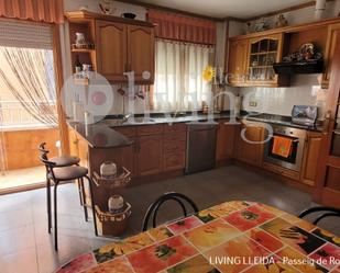 Kitchen of Single-family semi-detached for sale in  Lleida Capital  with Terrace and Balcony