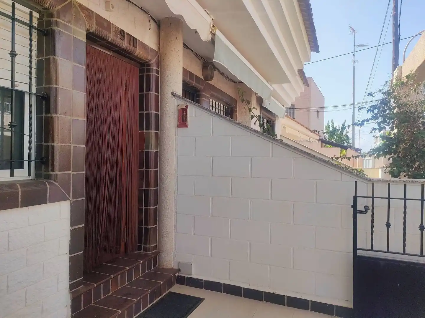 Vista exterior de Finca rústica en venda en Pilar de la Horadada amb Aire condicionat, Terrassa i Moblat