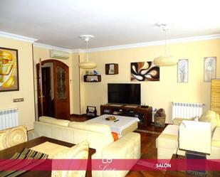 Living room of House or chalet for sale in Conil de la Frontera  with Air Conditioner, Heating and Terrace