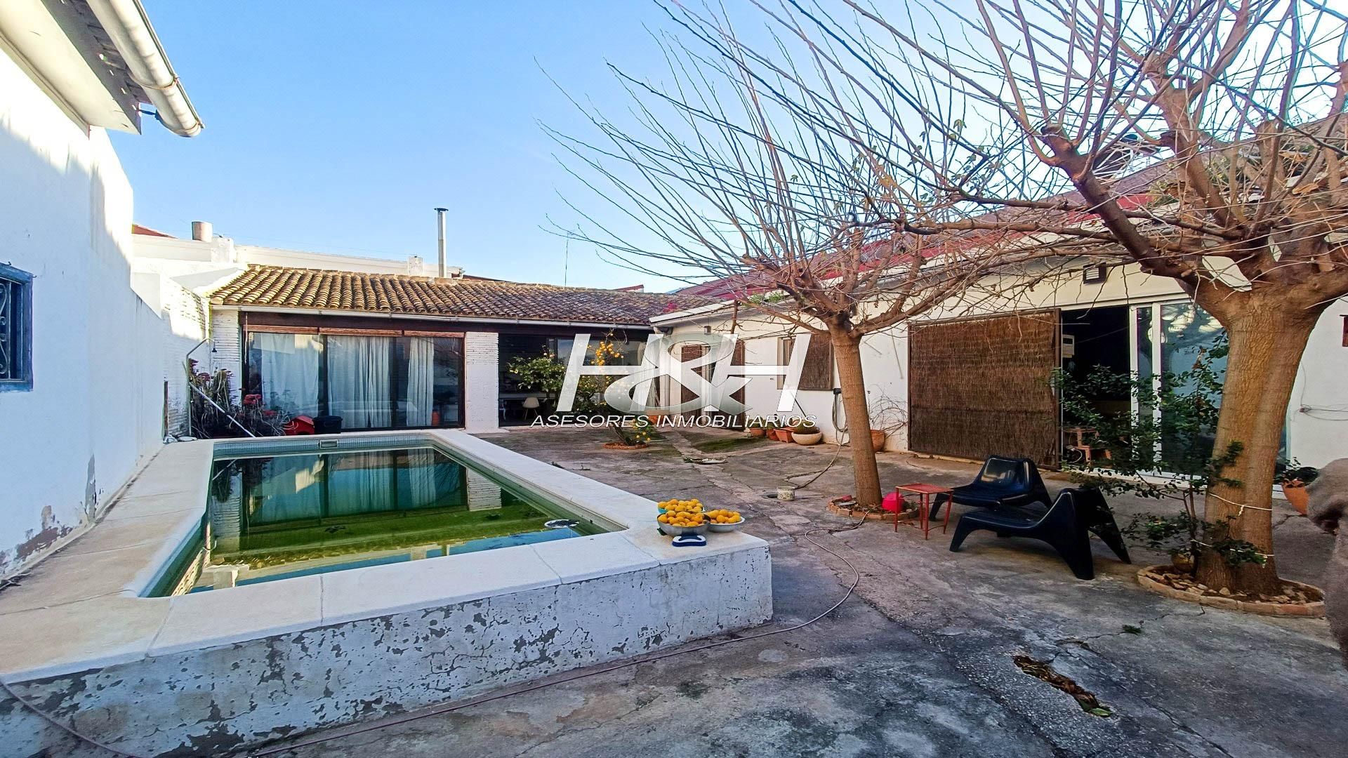 Garden of House or chalet for sale in  Valencia Capital  with Heating, Private garden and Terrace