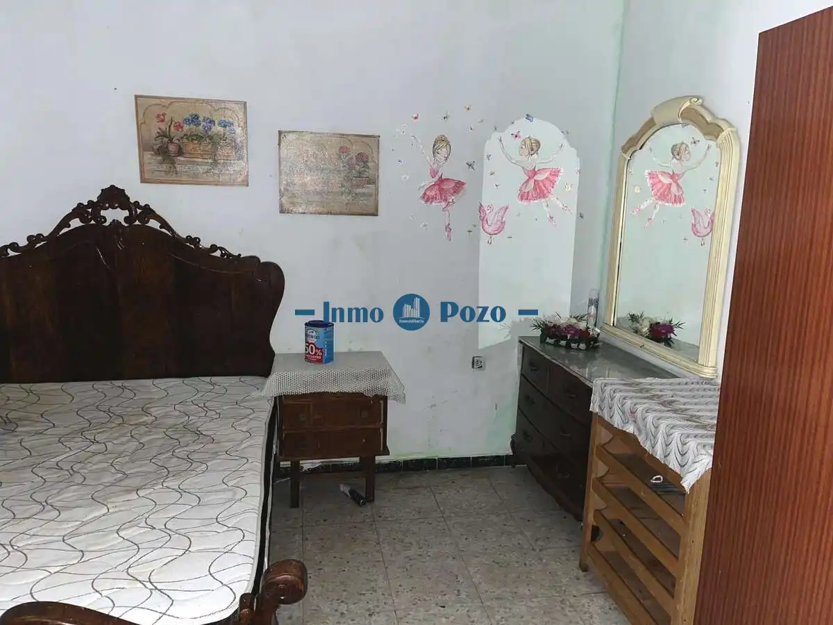 House for sale in Almendralejo, imagen 2
