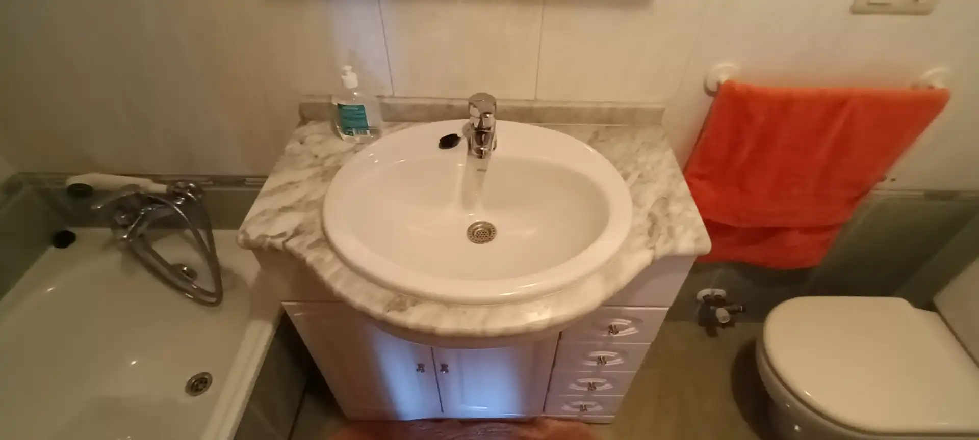 Baño de Piso de alquiler en Vigo  con Calefacción, Amueblado y Internet