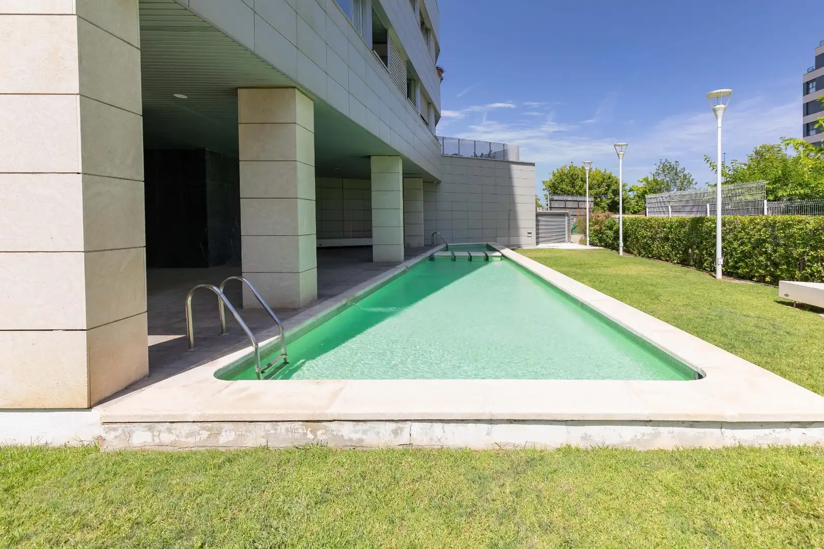 Piscina de Pis en venda en Valencia amb Aire condicionat, Jardí privat i Parquet