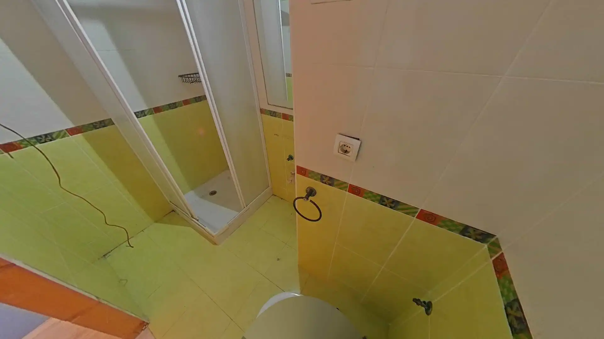 Bany de Pis en venda en Sueca amb Traster