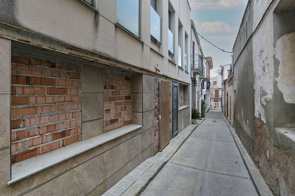 Vista exterior de Edificio en venta en Sant Llorenç d'Hortons