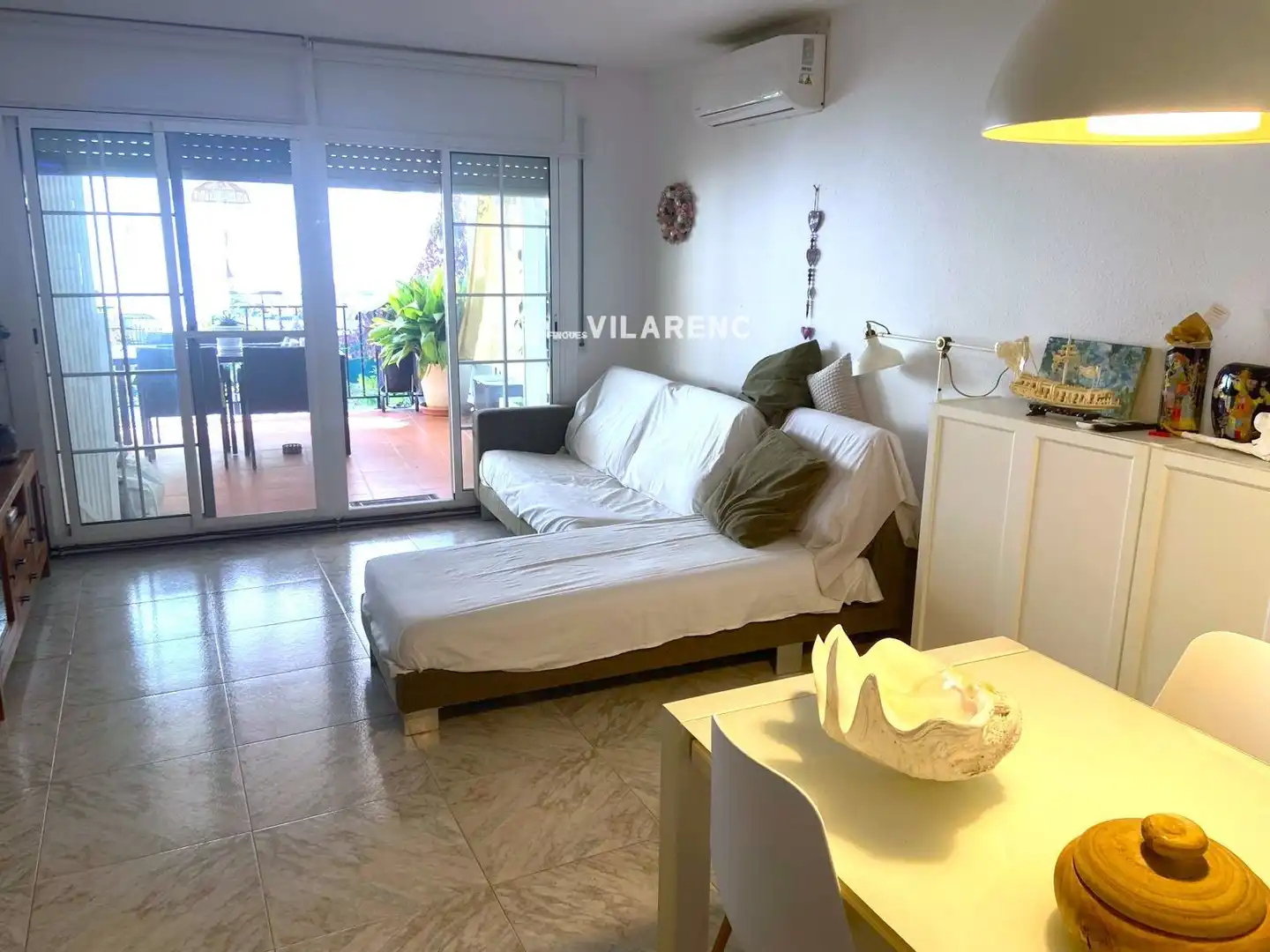 Sala de estar de Piso en venta en El Vendrell con Aire acondicionado, Calefacción y Jardín privado