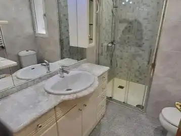 Bathroom of Flat for rent in  Albacete Capital  with Air Conditioner and Terrace