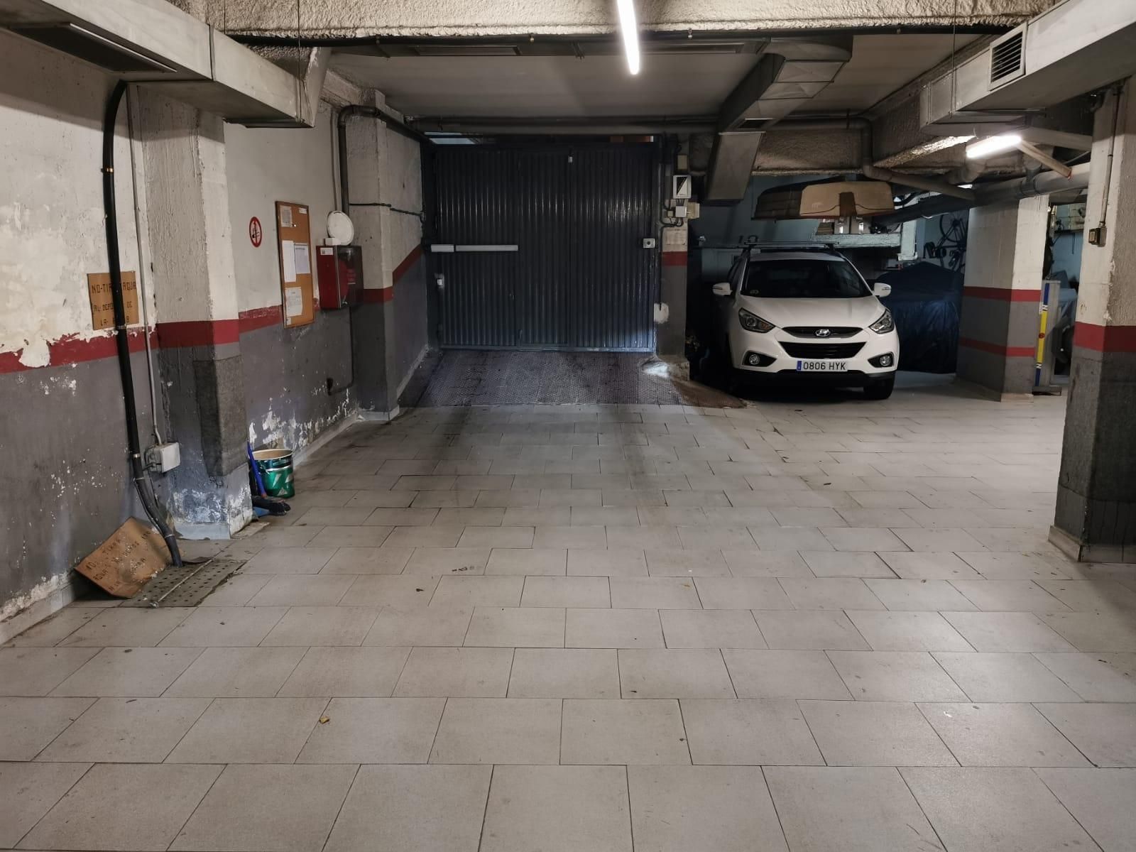 Aparcament de Garatge en venda en Montmeló