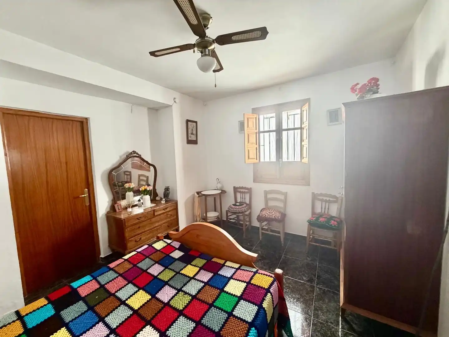 Bedroom of Houses for sale in Iznájar  with Terrace and Furnished