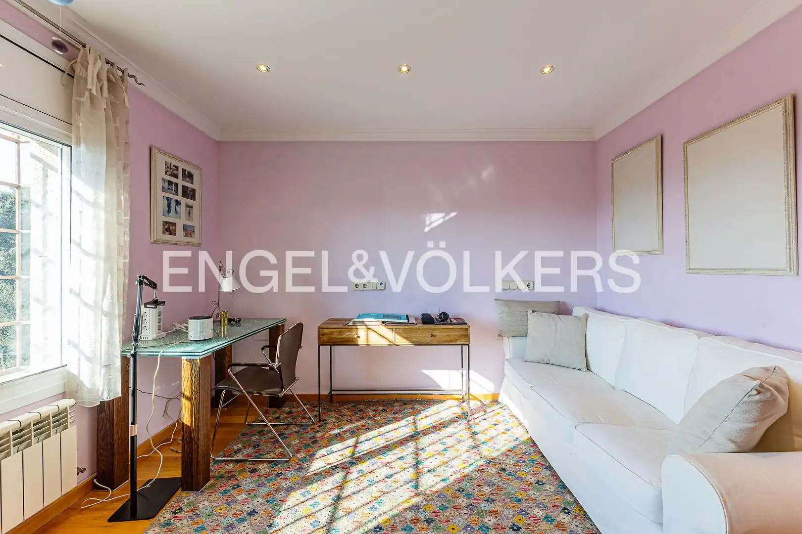 Living room of Houses for sale in Cerdanyola del Vallès  with Air Conditioner, Heating and Private garden