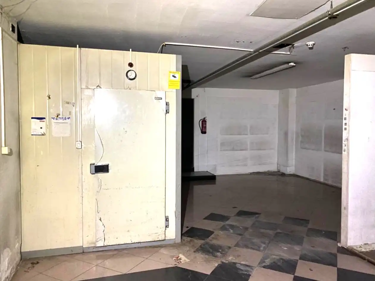 Business premises for sale in Carrer de l'Alcalde Armengou, imagen 10