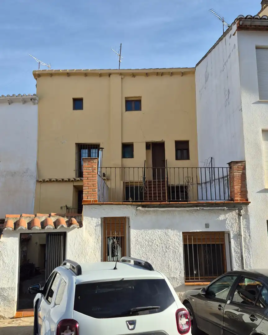 Außenansicht von Gebäude zum Verkauf in Sarrión, Teruel