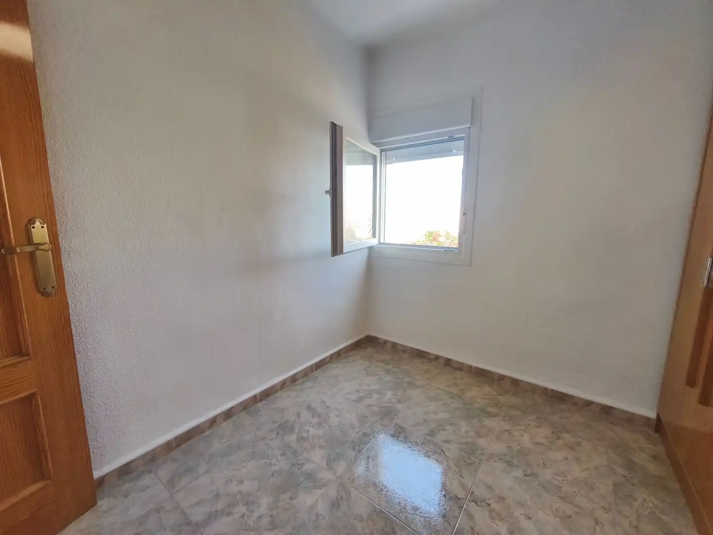 Habitación de Piso en venta en Granada con Aire acondicionado y Calefacción
