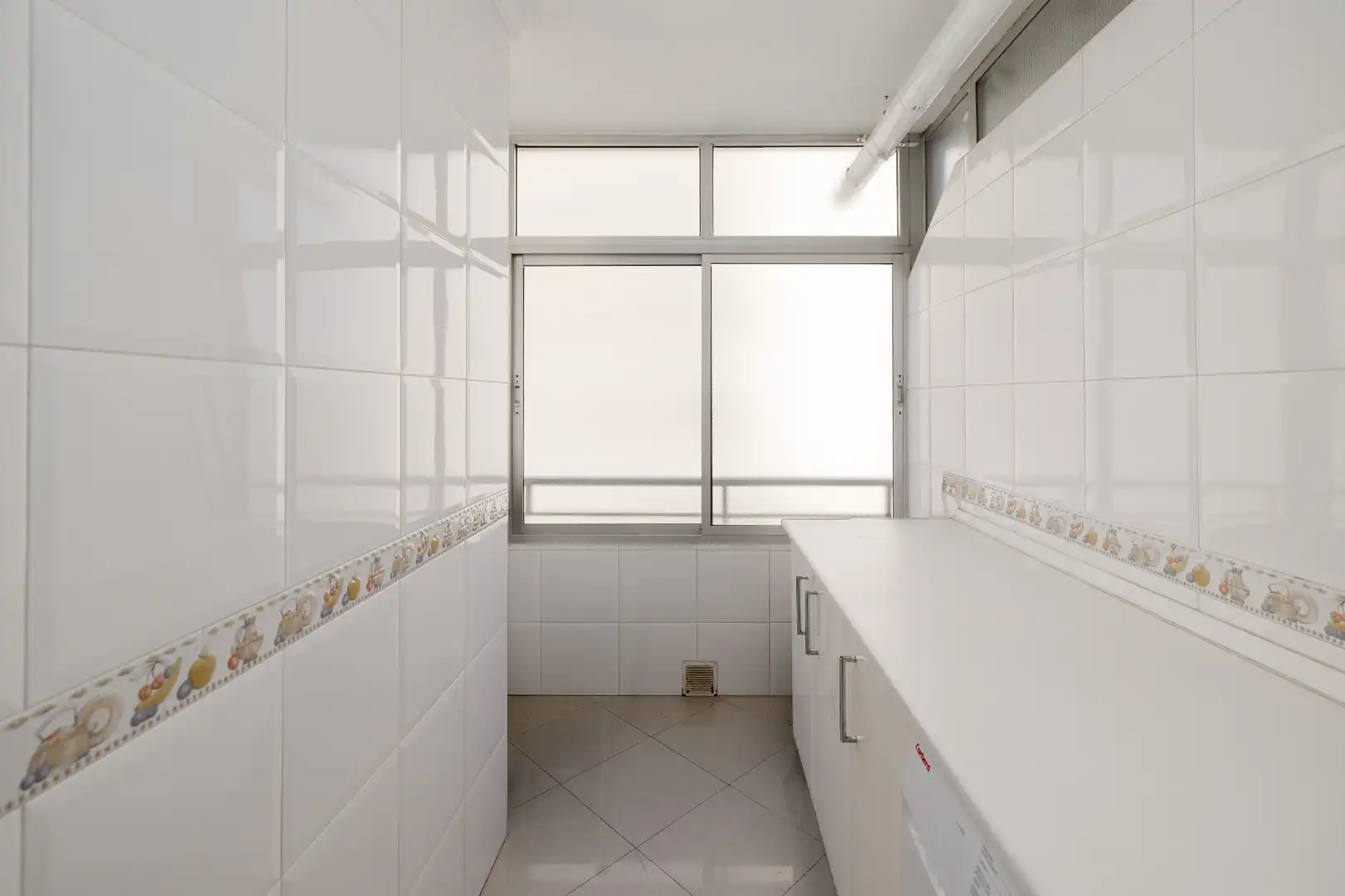 Badezimmer von Wohnung zum Verkauf in Marbella mit Klimaanlage und Gemeinschaftspool