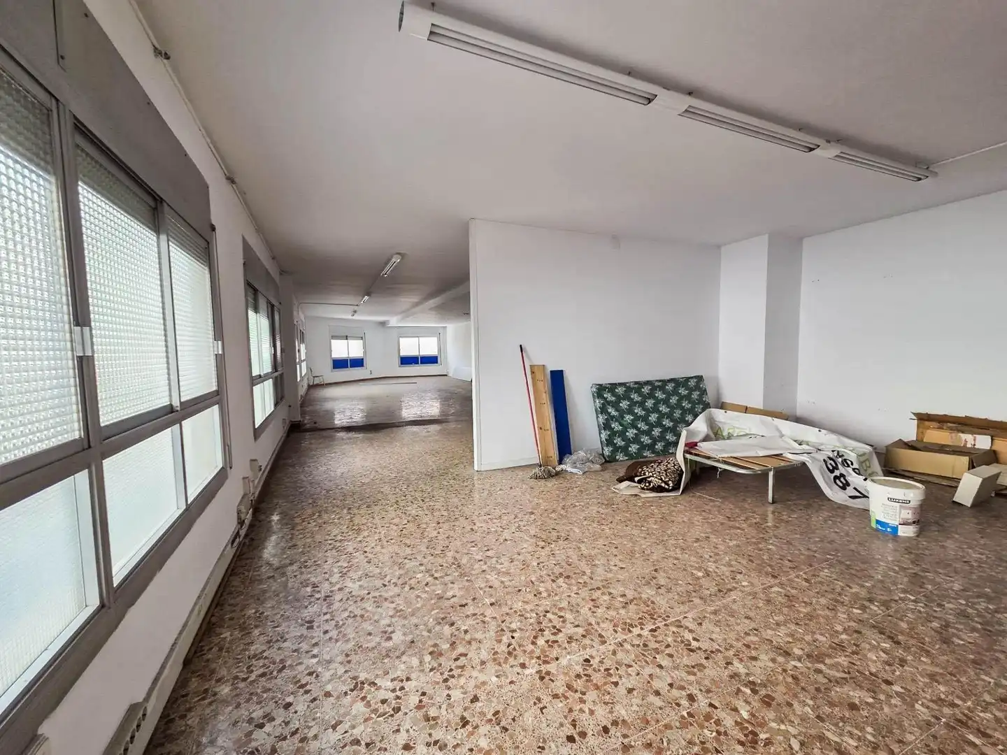 Local commercial à louer à Centre - Eixample – Can Llobet, imagen 8