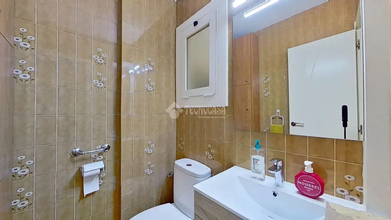 Bathroom of Flat for sale in Ripollet  with Balcony