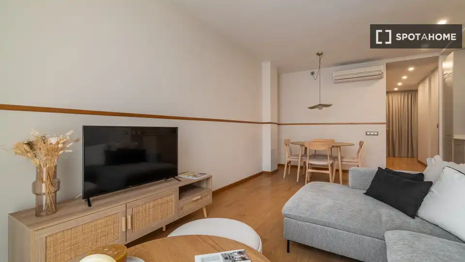 Flat with terrace to rent in Eixample, imagen 4