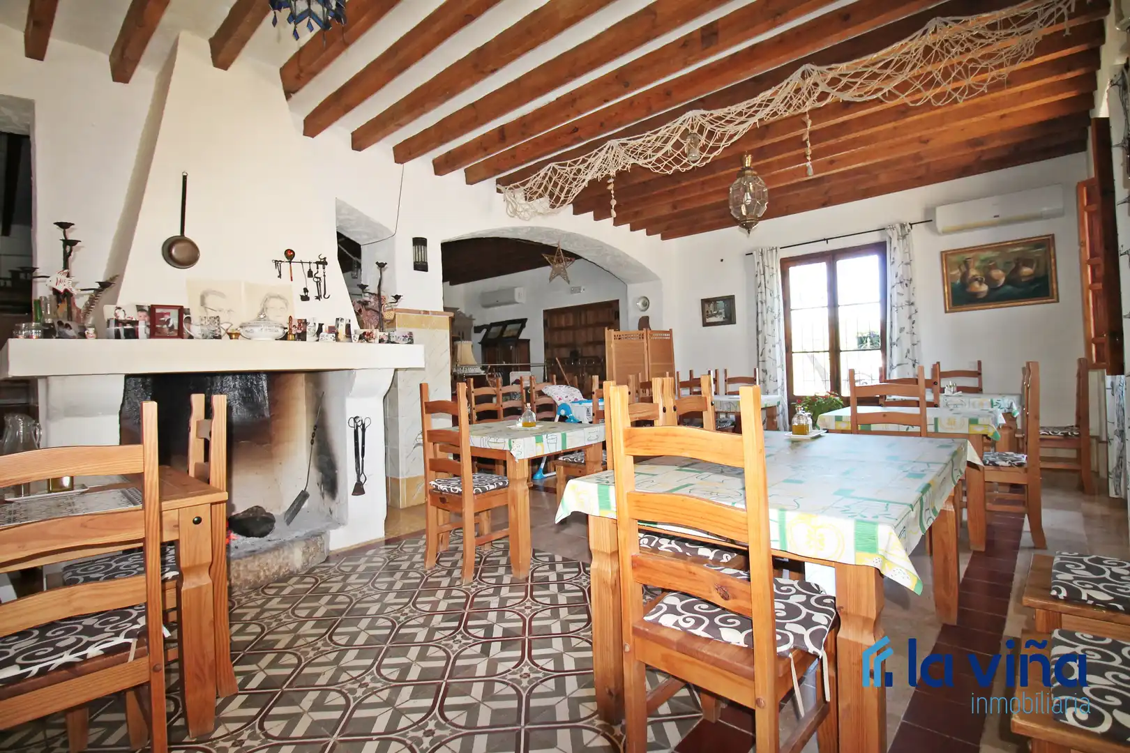Finca rústica en venta en Martín de la Jara con Aire acondicionado, Jardín privado y Trastero