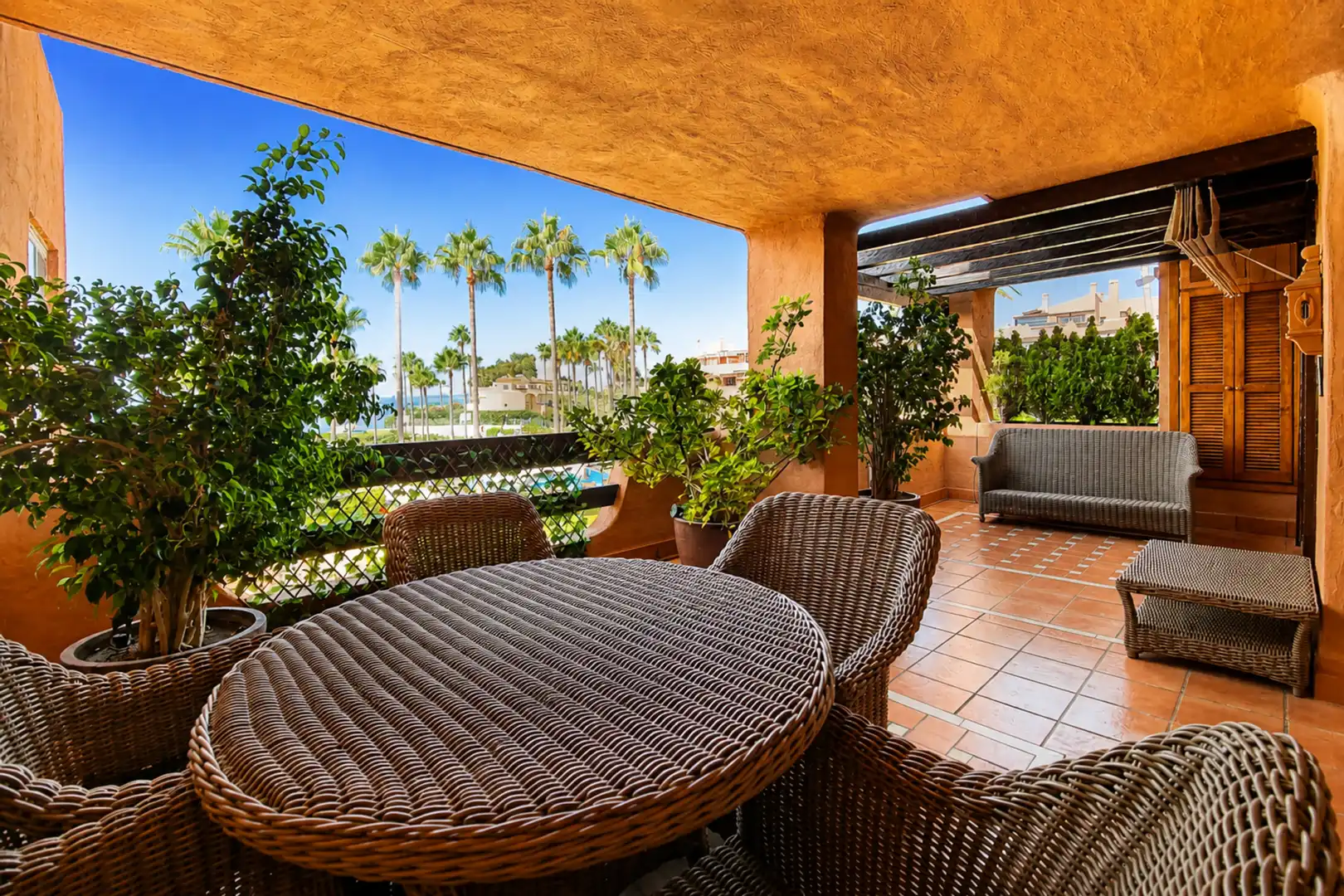 Apartment with pool for sale in Estepona Pueblo, imagen 4