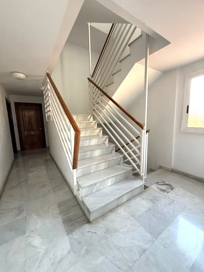 Flat for sale in Granada  with Air Conditioner, Heating and Furnished