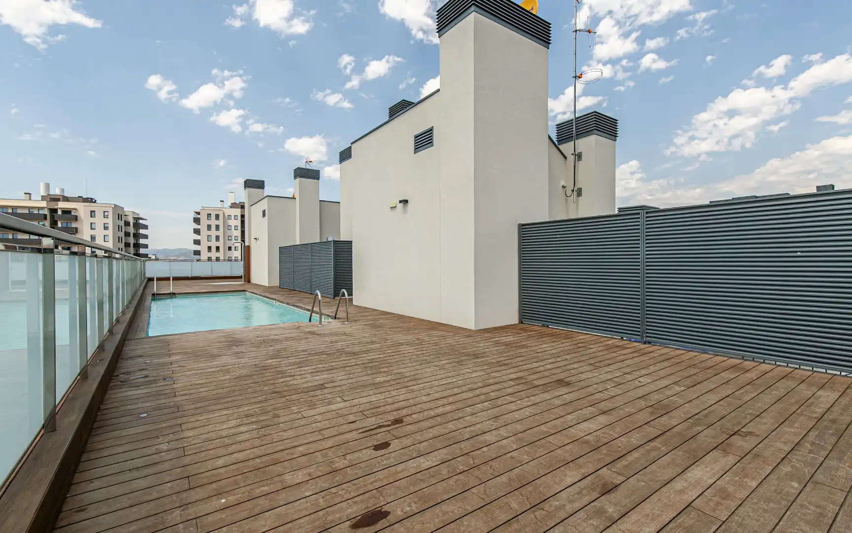 Terraza de Piso en venta en L'Hospitalet de Llobregat con Aire acondicionado, Calefacción y Trastero