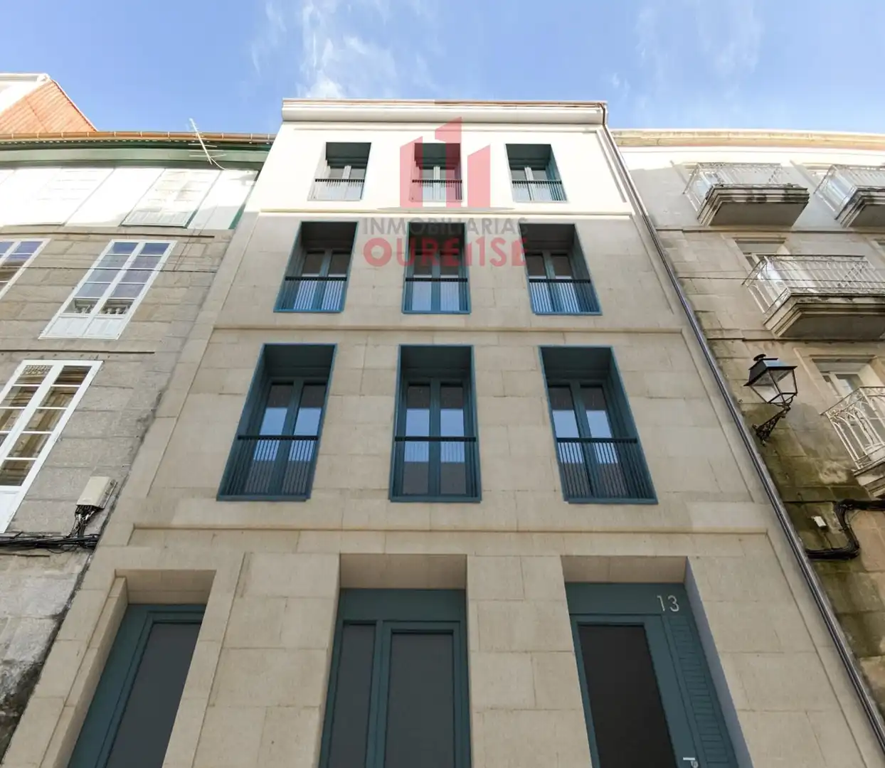 Vista exterior de Piso en venta en Ourense Capital  con Calefacción y Terraza