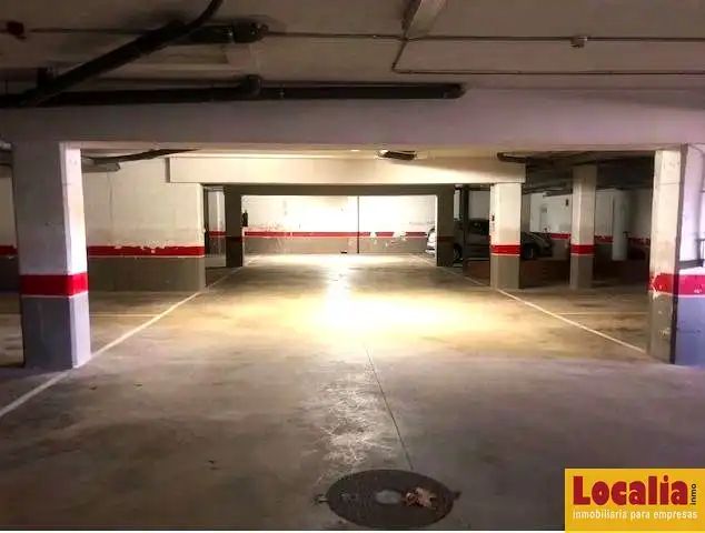 Aparcament en venda a Barrio Parayo