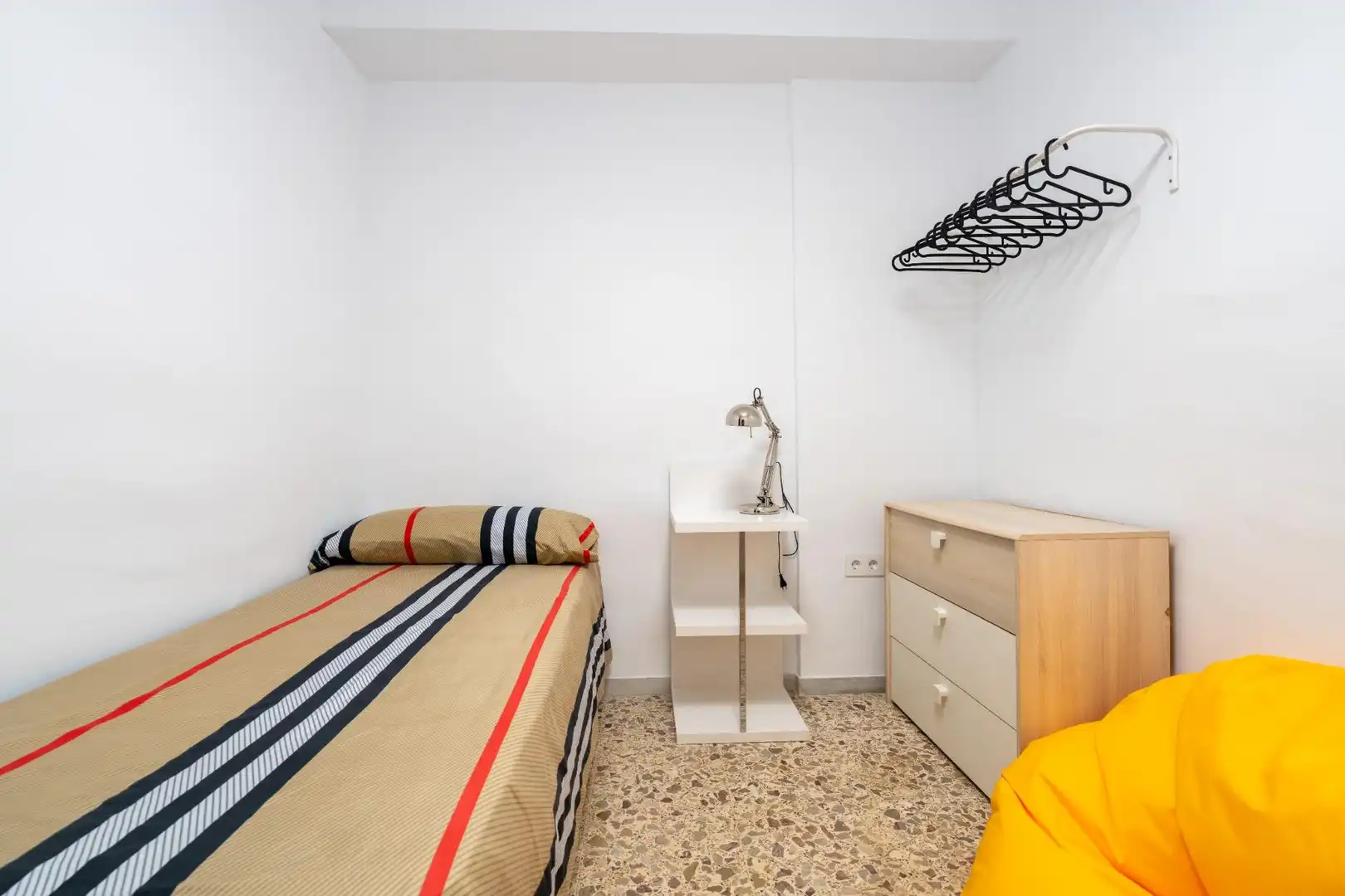 Flat with lift to rent in Calle MALDONADO ENTRENA 4, imagen 28